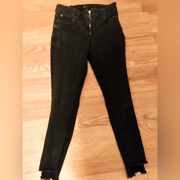 STS Blue Denim - STS blue. Emma crop jeans. Black. Size 27. Barely worn